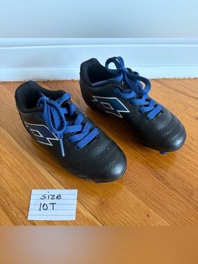 Lotto Boys Soccer Shoes (cleat)